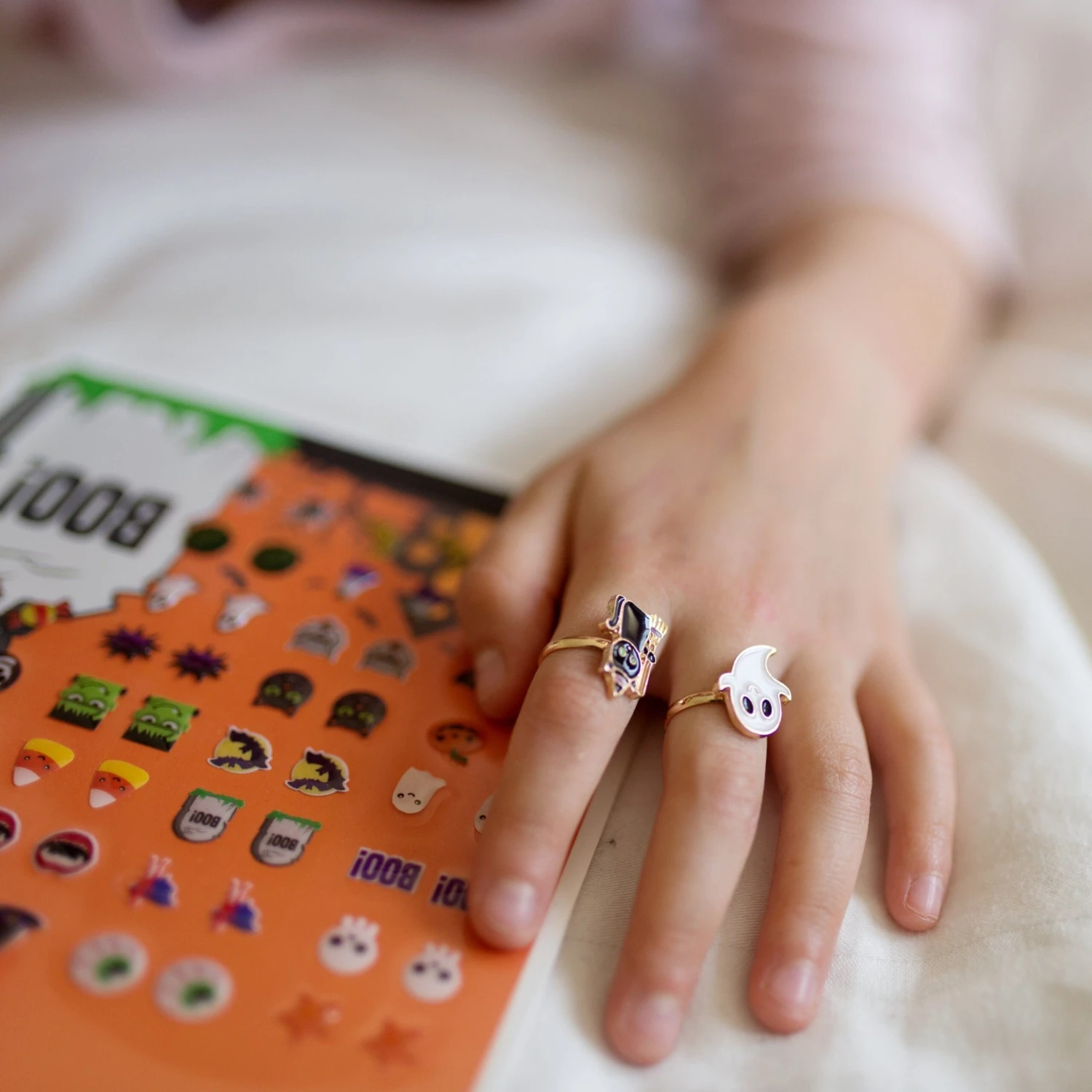 Spooky Wooky Halloween Rings, 24pc, Assorted 5 Spooky Wooky Halloween Rings, 24pc, Assorted - Image 5